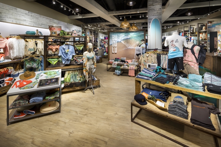 商業街服裝店面裝修實景效果圖