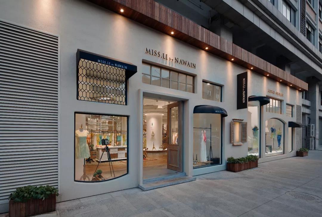 長沙女裝店裝修圖片