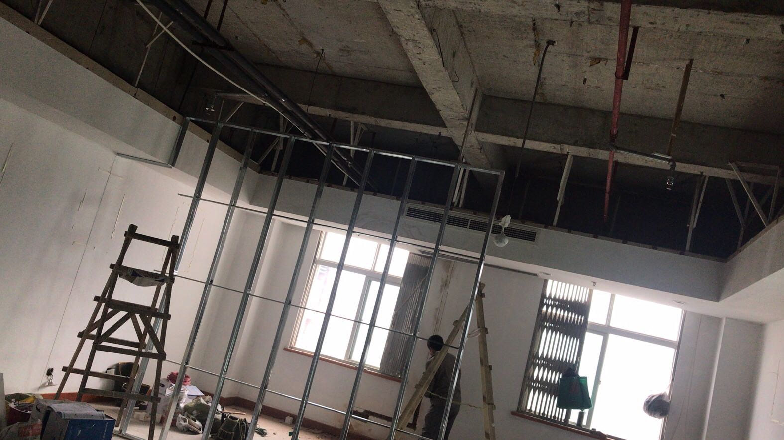 興業地產辦公室裝修