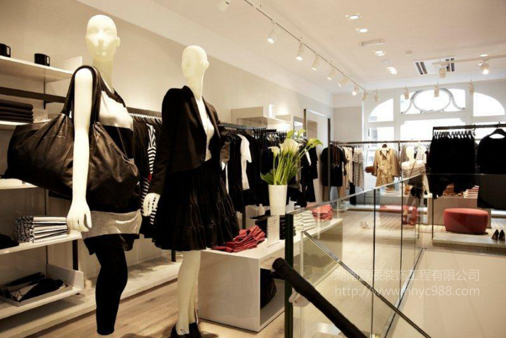 商場服裝店設計