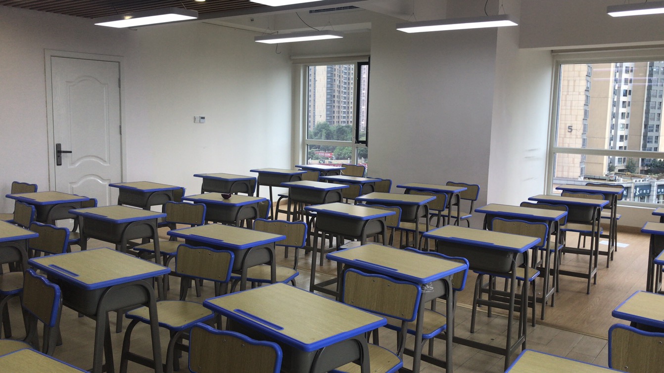 廣成外國語學校教室