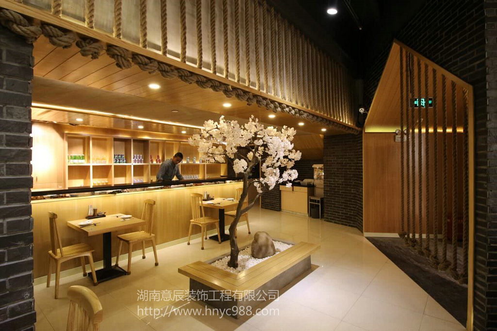 長沙日式料理店裝修如何設計？引人注目