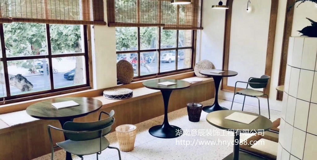 甜品店餐椅設計